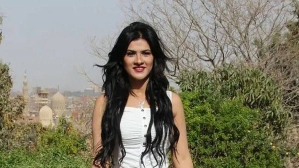الفنانة ياسمينا المصري