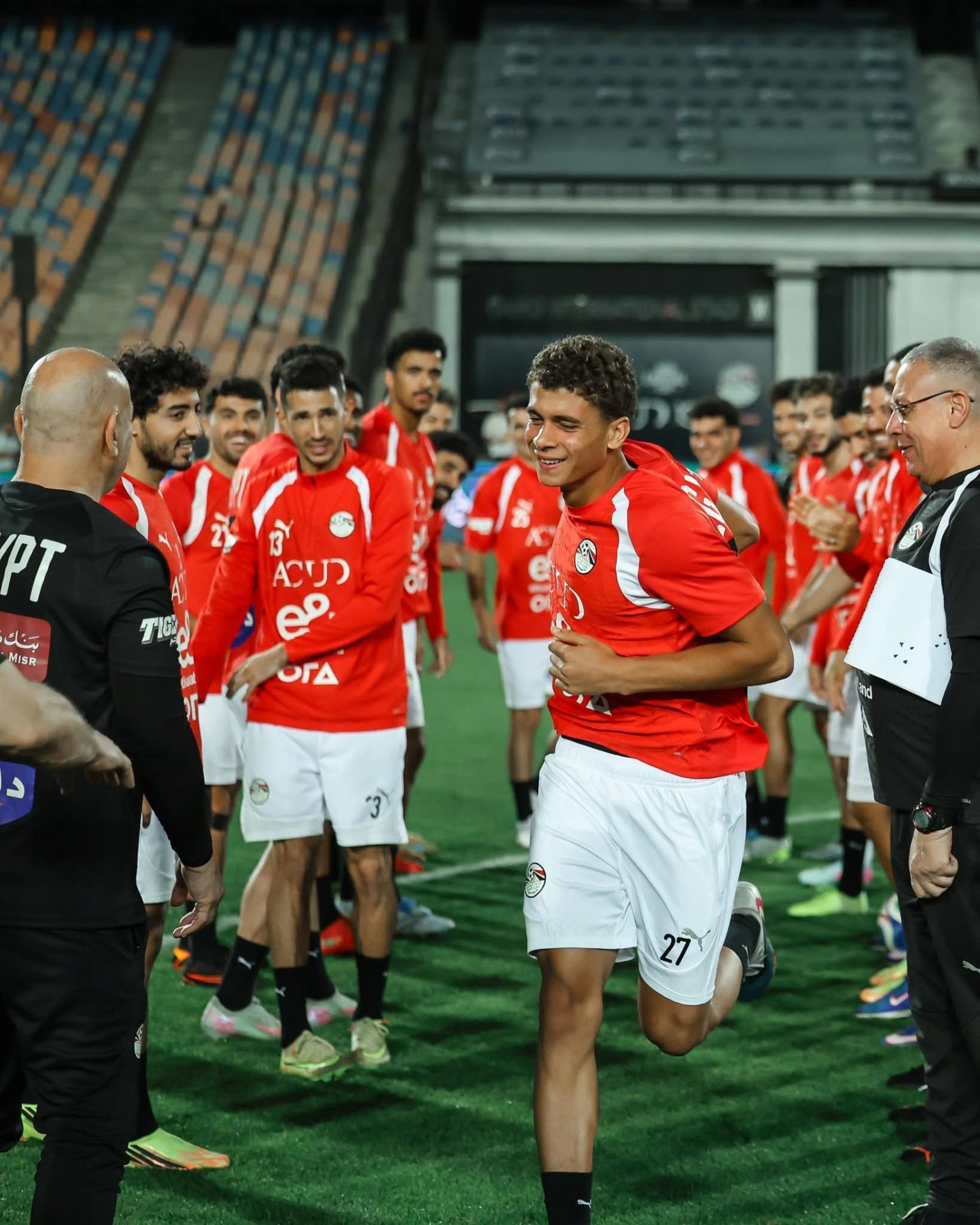 حمزة عبد الكريم يقود الهجوم.. التشكيل المتوقع لمنتخب مصر أمام روسيا