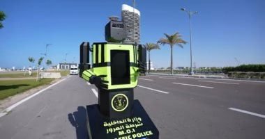 روبوت مروري مصري يرصد المخالفات ويجيب على استفسارات المواطنين بعدة لغات