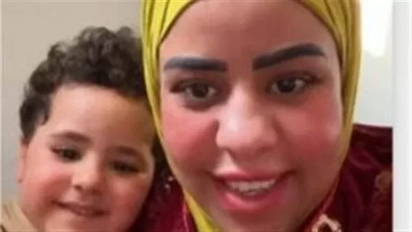 أولي جلسات محاكمة البلوجر المعروفة بـ"أم مكة "