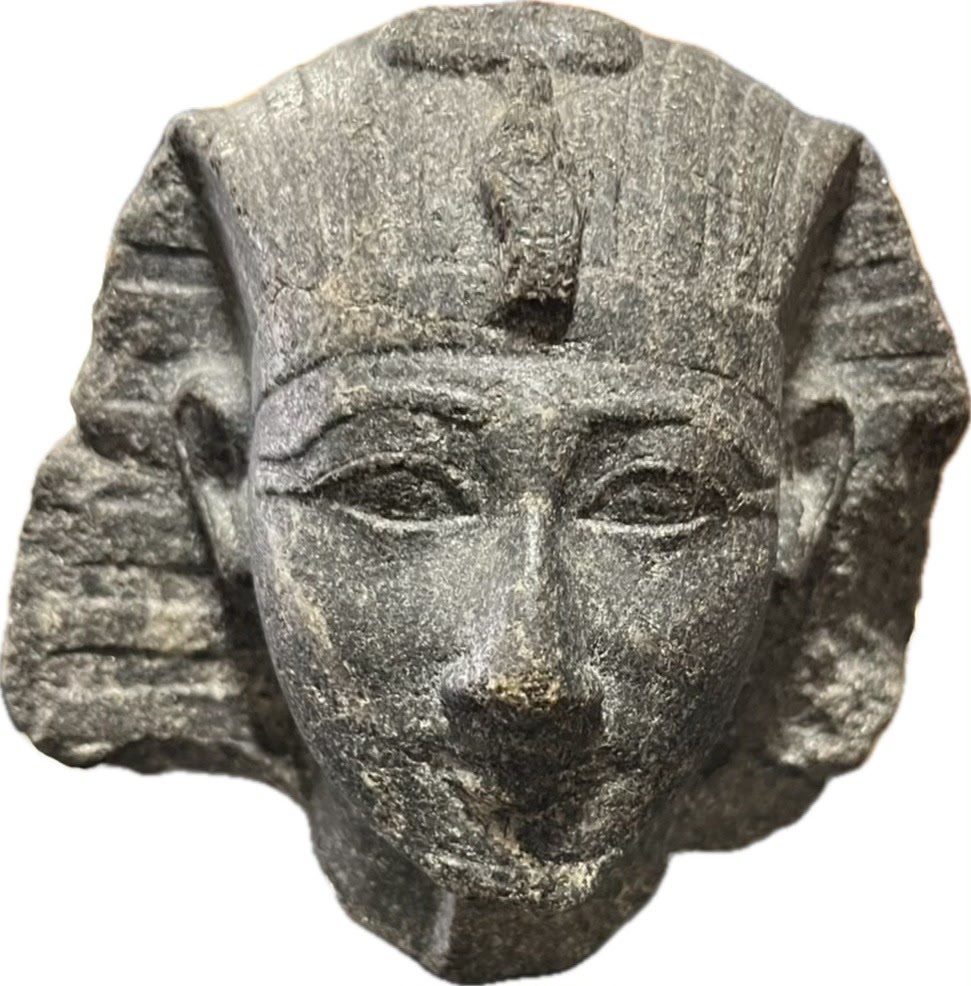 قطع أثرية