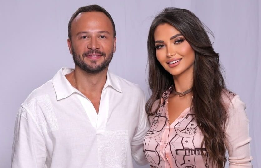 يدعو لتجاوز الانقسامات.. مكسيم خليل يتحدث عن سوريا والغربة والدراما السياسية