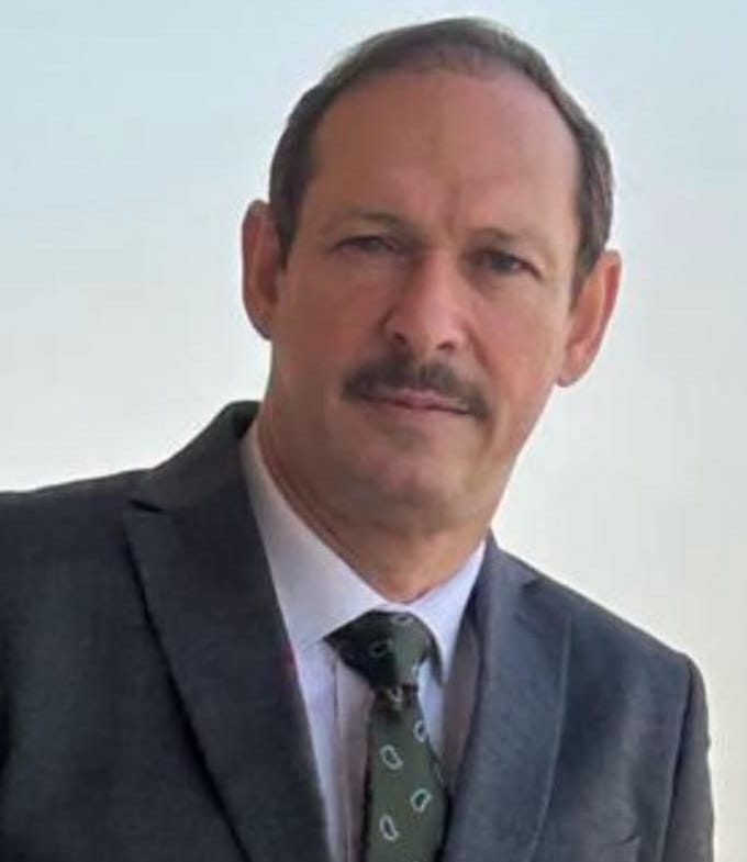 الدكتور أيمن الشيوي