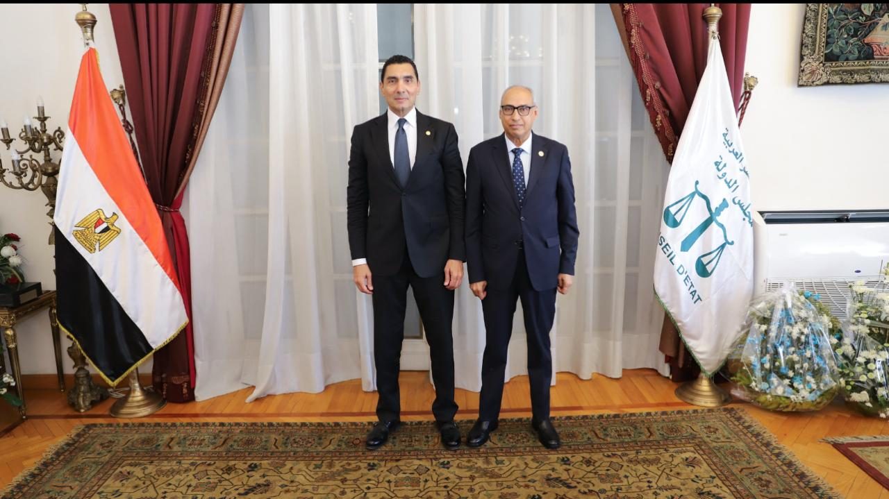 المستشار محمود أبو الدهب  رئيس مجلس الدولة و  جوهر نبيل  وزير الشباب والرياضة