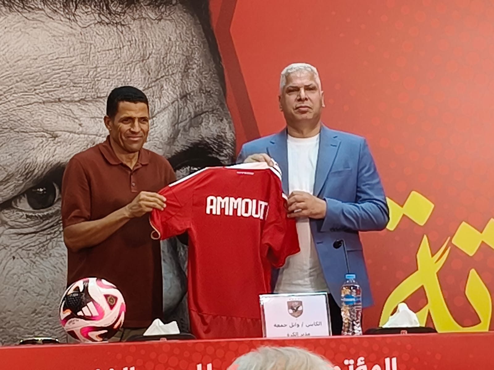 عموتة يهنئ مصر والمغرب.. و"لا تمييز في الصفقات" أول تصريحات مدرب الأهلي الجديد