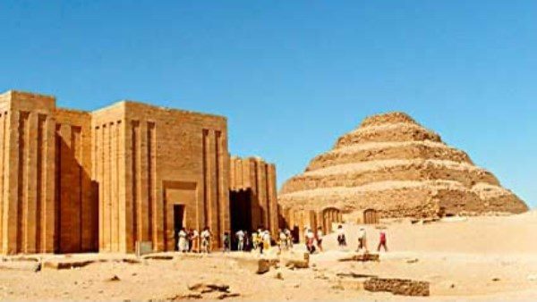 تطوير شامل لمنطقة آثار سقارة.. خدمات جديدة وطرق حديثة لاستقبال الزائرين