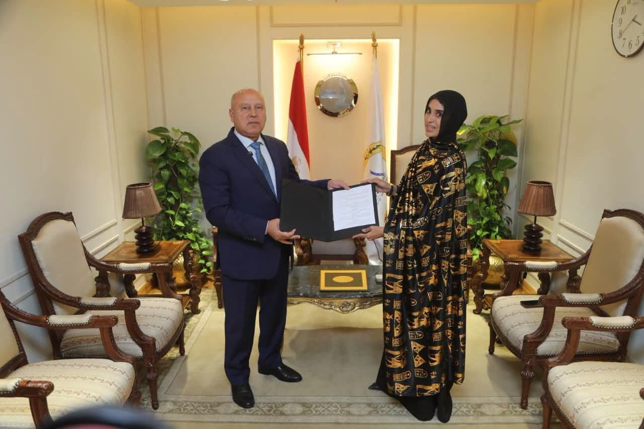 تكريم المواطنة ليلى الأنصاري