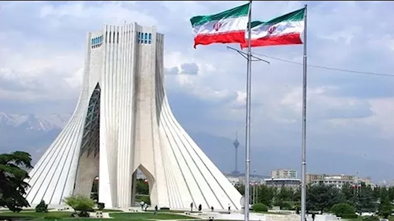 إيران