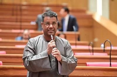 النائب عبد الرحمن بشاري