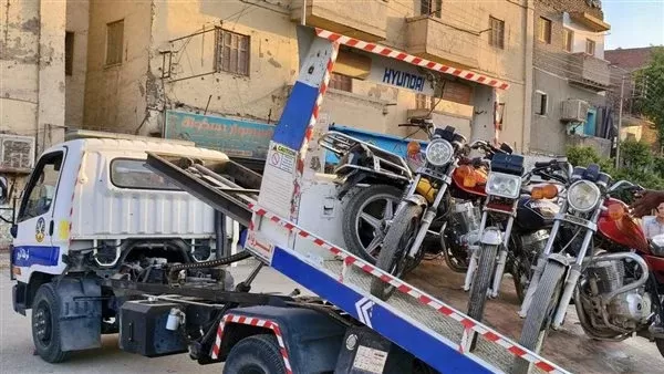 لليوم السابع على التوالي.. حملة أمنية مكبرة تضرب شوارع إسنا بالأقصر لضبط المخالفات وفرض الانضباط