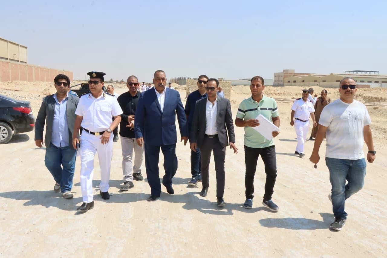 سحب الأراضي الصناعية