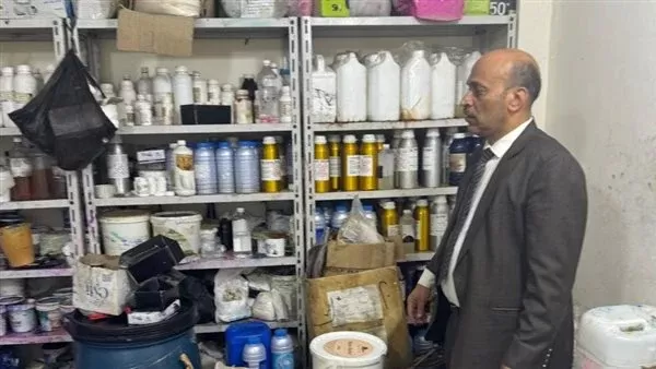 ضبط 17 ألف عبوة مستحضرات تجميل وخامات تصنيع داخل مكان غير مرخص بالغربية