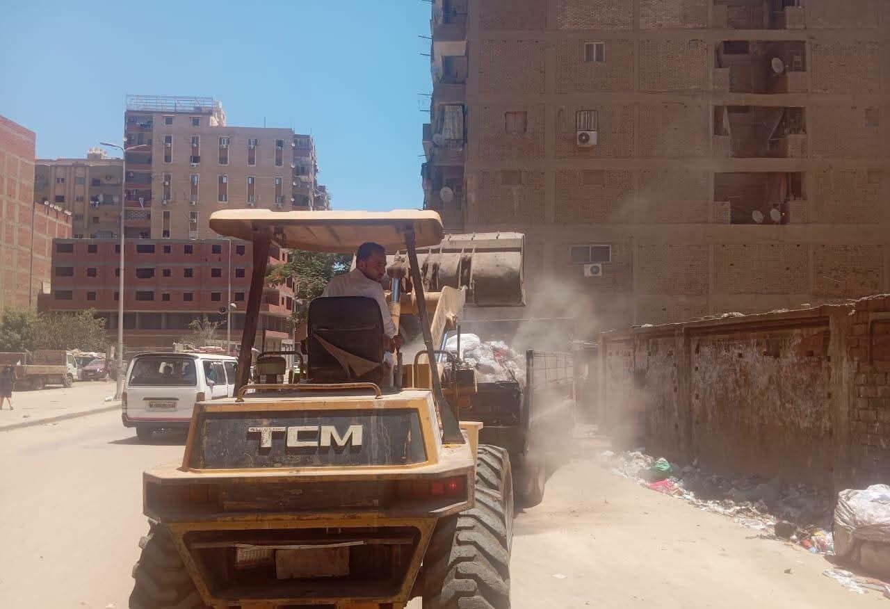 محافظ الجيزة يوجه بتكثيف النظافة ورفع الإشغالات والتصدي للبناء المخالف في إمبابة والوراق وأوسيم ومنشأة القناطر