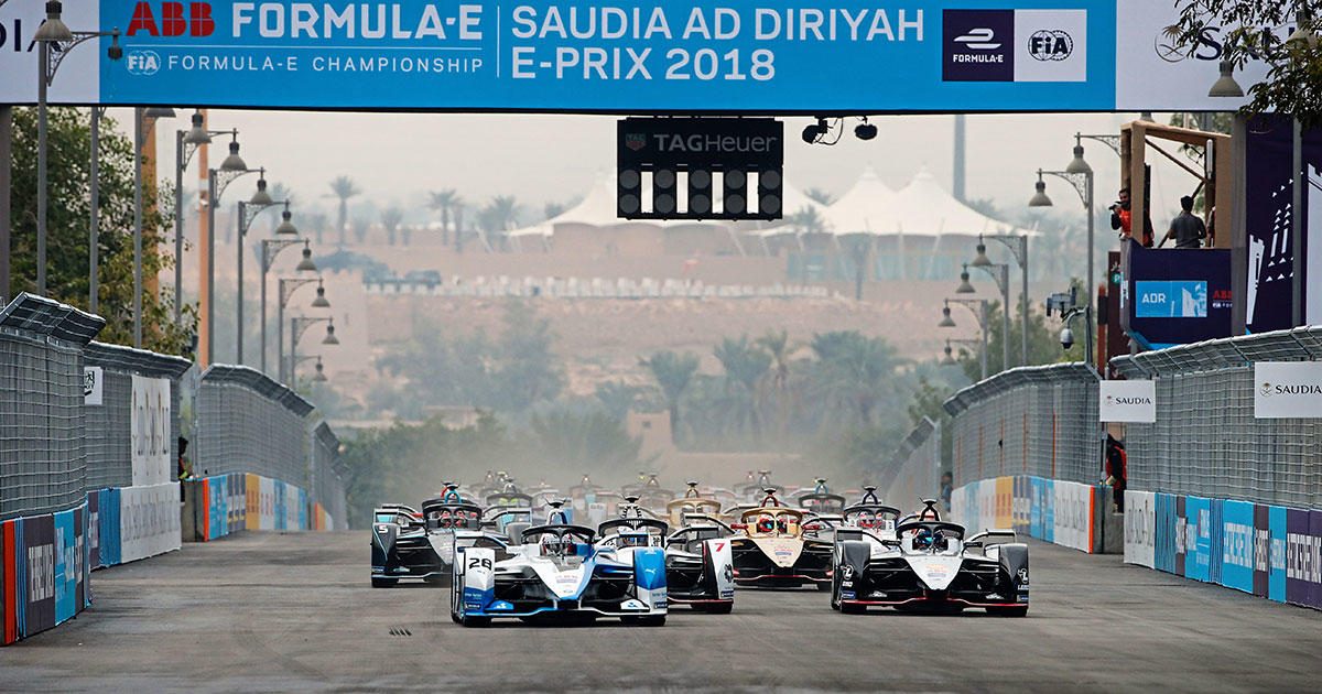 لأول مرة.. السعودية تحصد جائزة أفضل دولة مستضيفة من فورمولا إي
