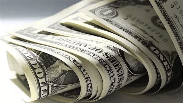 ارتفاع سعر الدولار مقابل الجنيه خلال منتصف تعاملات اليوم