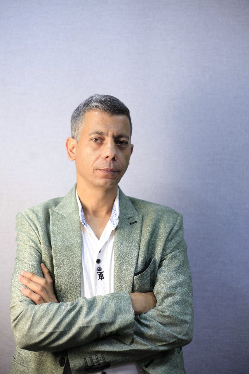 طلعت طه خبير الشؤون العربية
