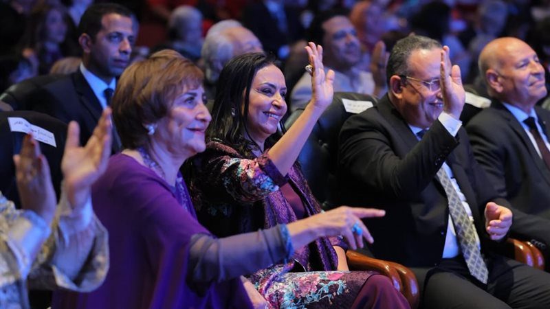 خلال المؤتمر