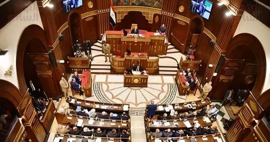 انخفاض عيار 21 وسعر الأوقية يسجل 4177 دولاراً مع تباين عوامل التسعير المحلية