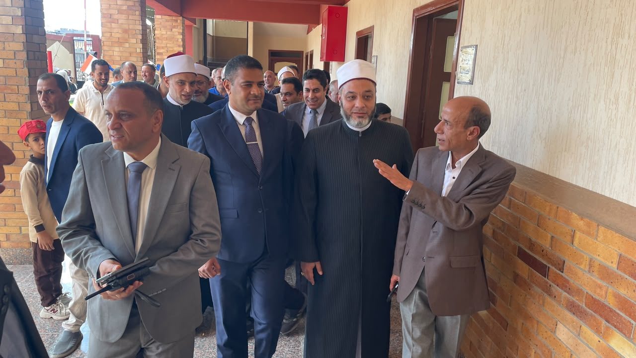 برعاية شيخ الأزهر.. وبحضور نائب محافظ الدقهلية.. وكيل قطاع المعاهد الأزهرية يفتتح «معهد آل عطوة الأزهري» بميت النحال