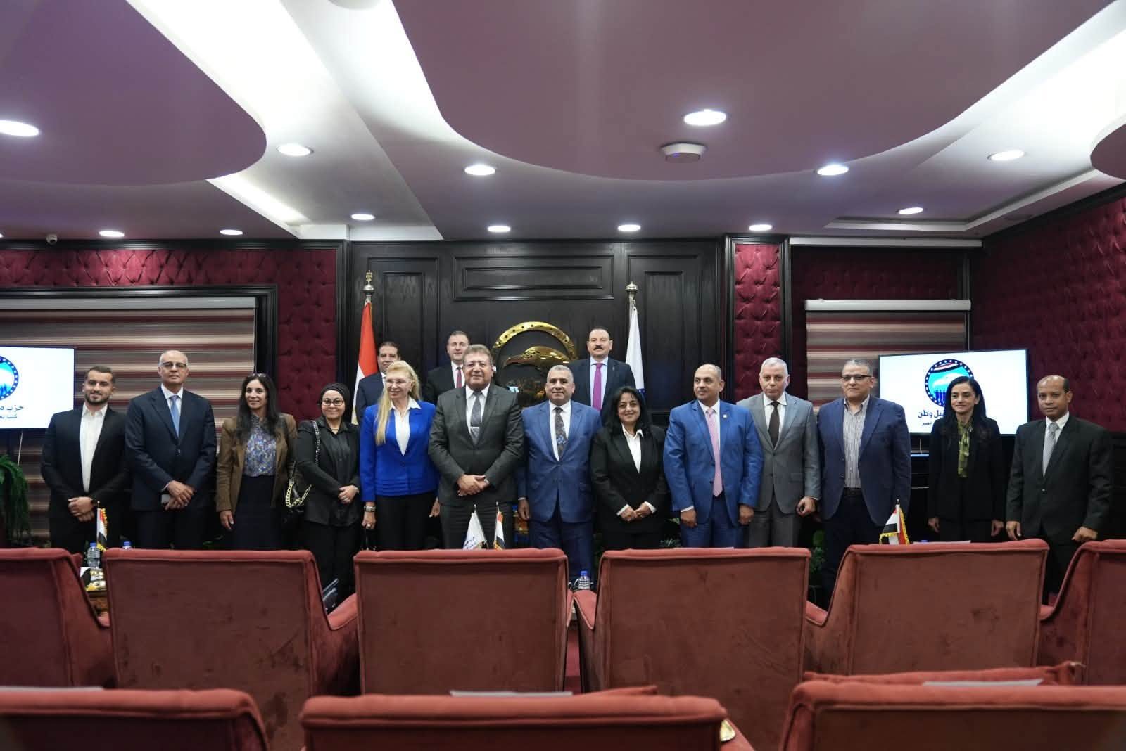 أمانة الشؤون الاقتصادية المركزية بمستقبل وطن تعقد اجتماعها الأول عقب إعادة تشكيلها لمناقشة عددًا من الملفات الاقتصادية