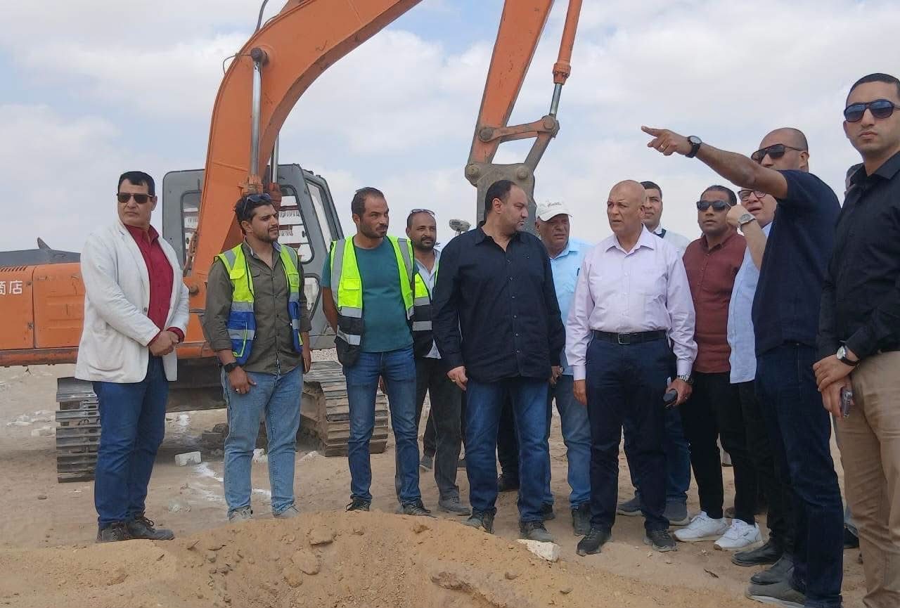 وزيرة الإسكان تتابع تنفيذ مشروعات المرافق وتطوير الخدمات وإزالة المخالفات بمدينة الشروق