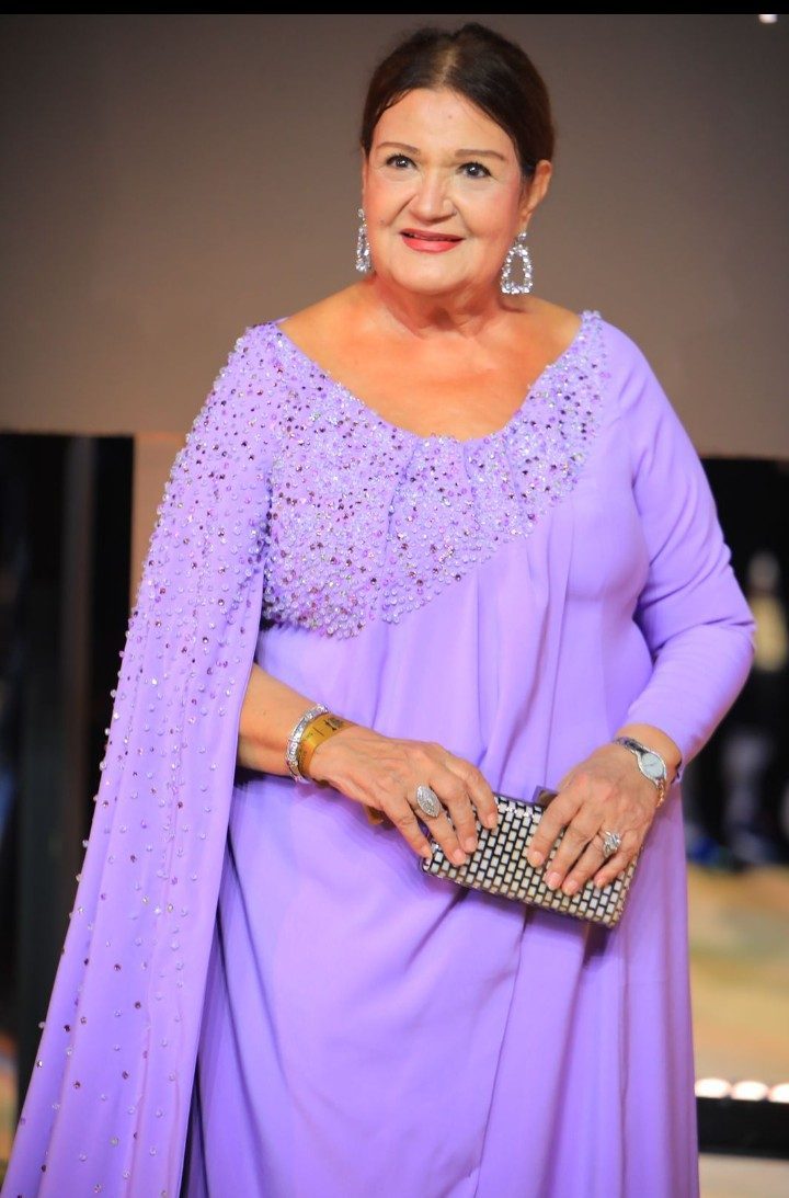 الفنانة ميمي جمال تخضع لعملية جراحية عاجلة في الحوض إثر سقوطها بمنزلها