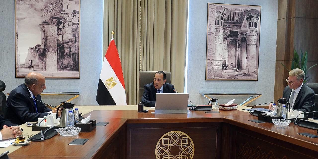 رئيس الوزراء يستعرض محاور جلسة "مسيرة الطاقة المصرية: إنجازات وطنية وآفاق المستقبل"