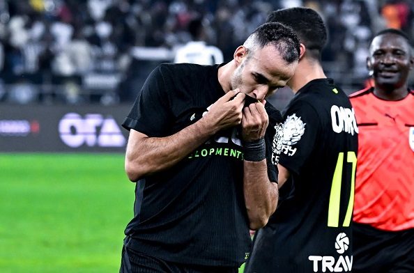 الزمالك يوقف ناصر منسي عن التدريبات ويفوض الشؤون القانونية للتحقيق مع اللاعب