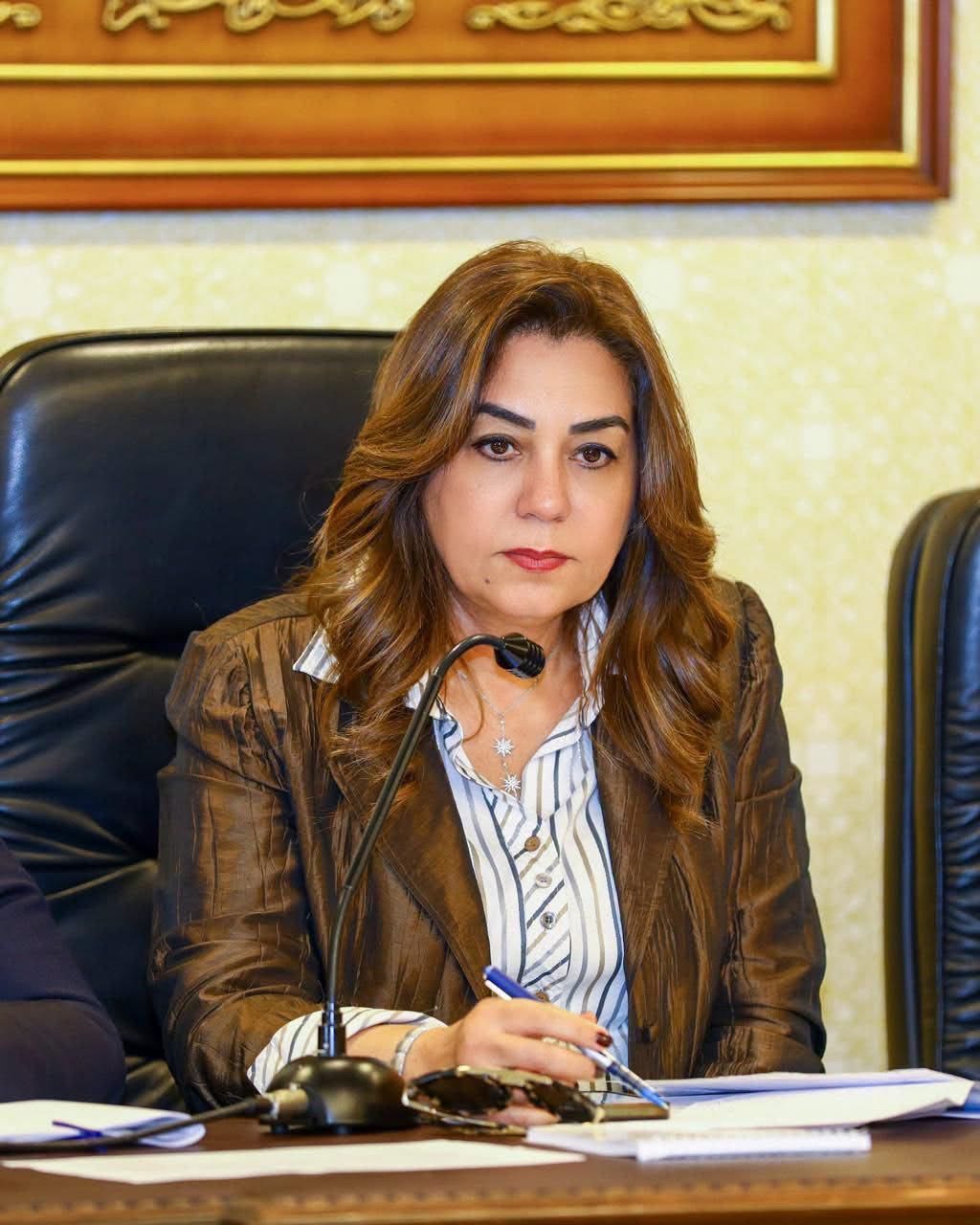 منال عوض: إنهاء 236 معاملة متأخرة بحيي الخليفة والأزبكية وإصدار 82 نموذجًا للتصالح بالمطرية