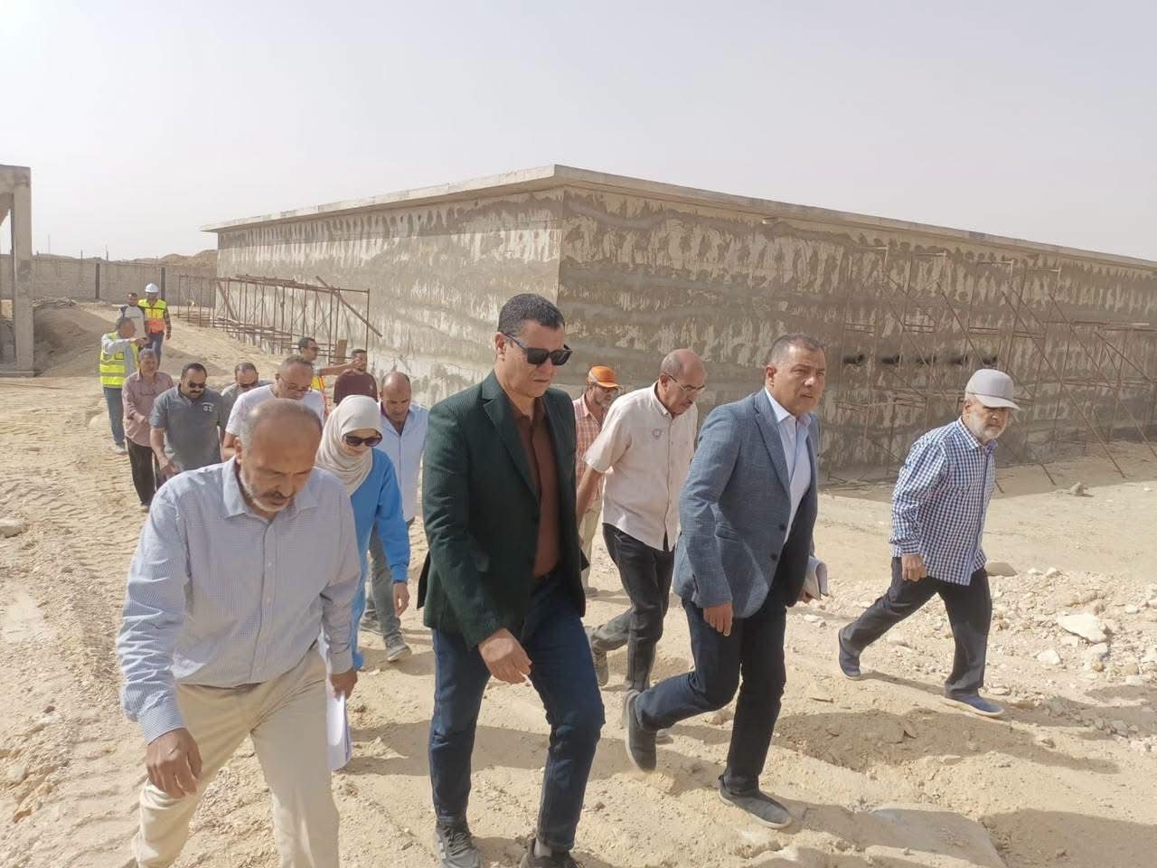 وزيرة الإسكان تتابع موقف تنفيذ عدد من  مشروعات الصرف الصحي الجاري تنفيذها بمحافظة الجيزة