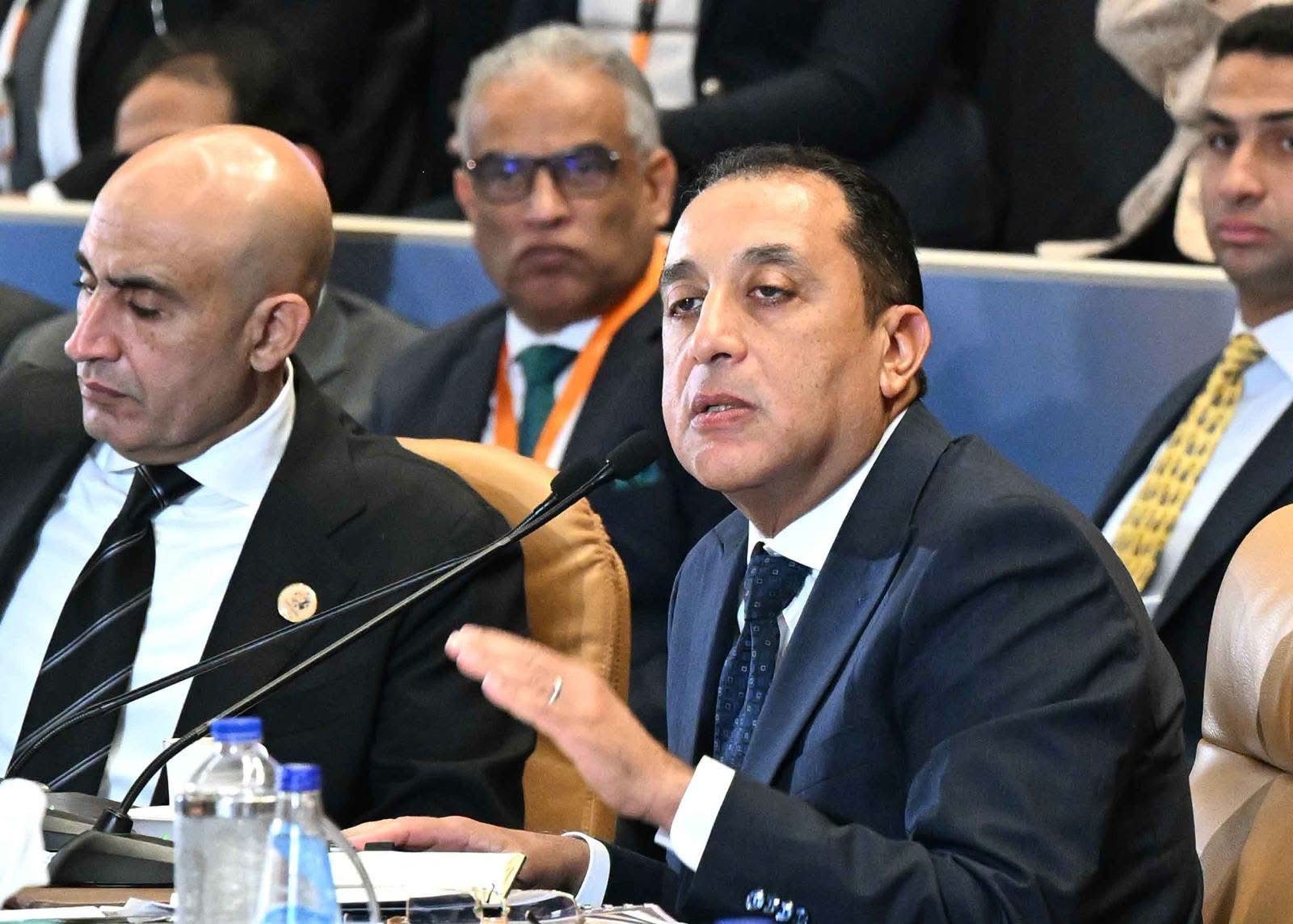 رئيس الوزراء يجيب عن السؤال المطروح بمنتدى مصر 2026: لماذا الانشغال بالتشييد والبناء وتأخير ملفات التعليم والصحة؟