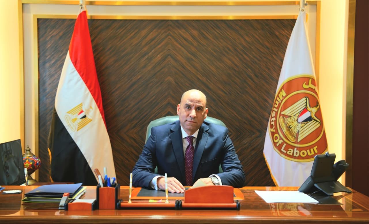 وزير العمل