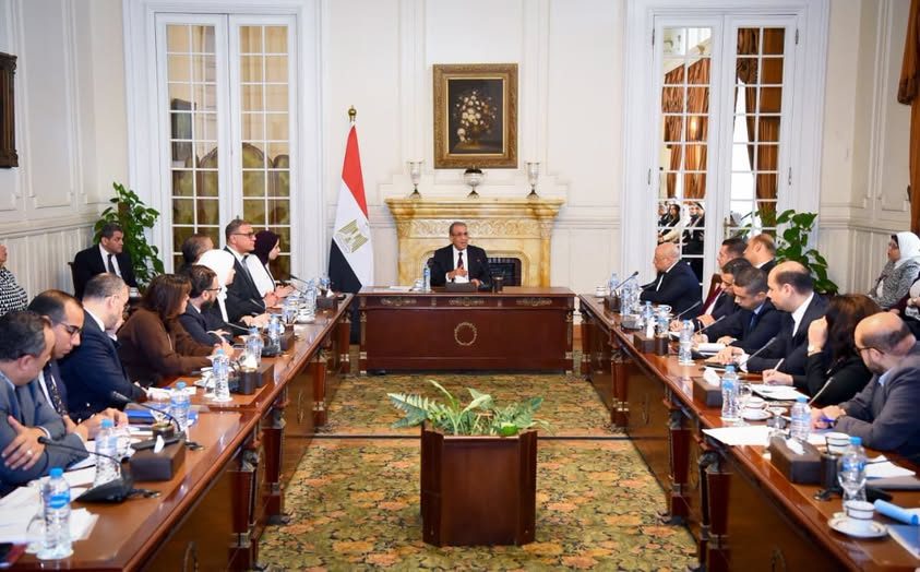 وزير الخارجية يترأس الاجتماع الأول للأمانة الفنية للجنة حوكمة المنح الخارجية