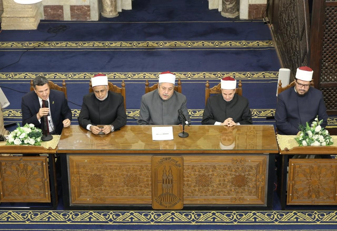 مدير مركز الأزهر العالمي للفتوى الإلكترونية: الأزهر يرسخ ثقافة الجمع بين حفظ القرآن الكريم والتفقه في الدين