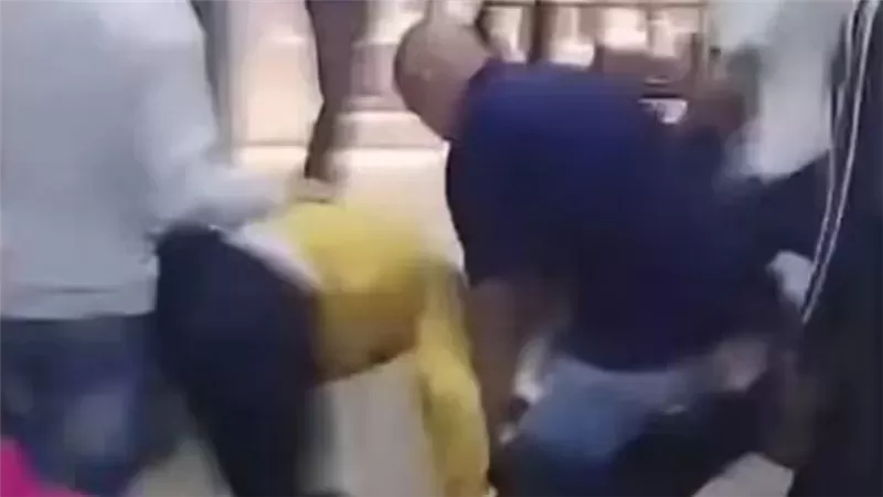 القبض على المتهمين بسحل شاب والاعتداء عليه بسلاح أبيض في قليوب
